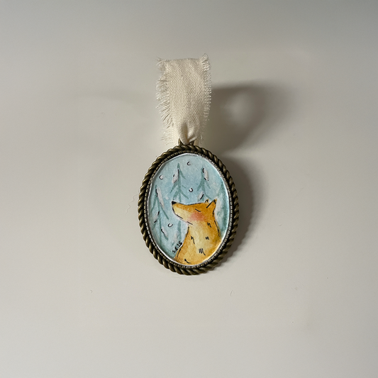 Rev i snøen - Håndmalte ornaments med bomullsbånd